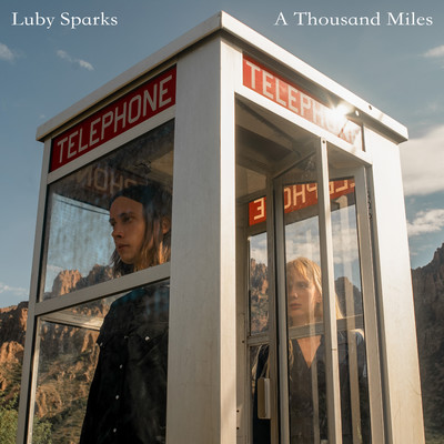 シングル/A Thousand Miles/Luby Sparks