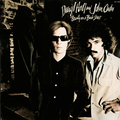 The Girl Who Used to Be/Daryl Hall & John Oates