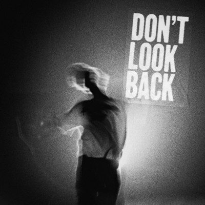 シングル/Don't Look Back feat.Moli/Taska Black