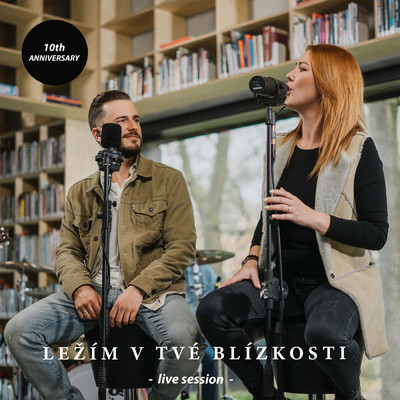 シングル/Lezim v tve blizkosti (featuring Debbi／Live Session)/Lipo