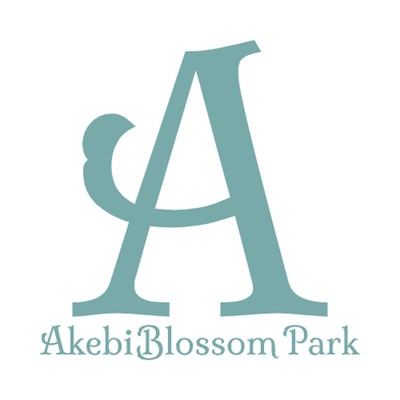 A contemplative glance/Akebi Blossom Park