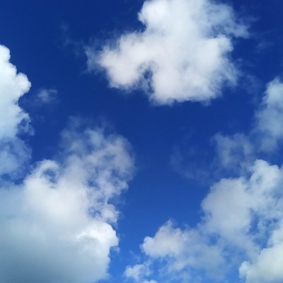 The Vast Sky, a Floating Cloud./Kaori Blue Green