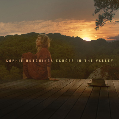 アルバム/Echoes In The Valley/Sophie Hutchings