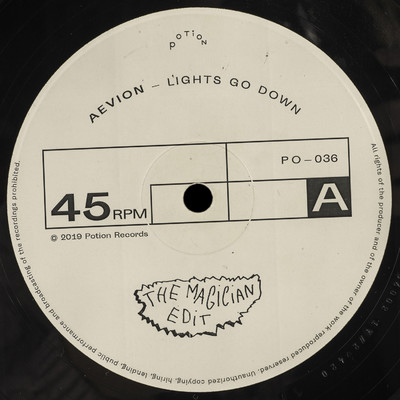アルバム/Lights Go Down (The Magician Edit)/Aevion