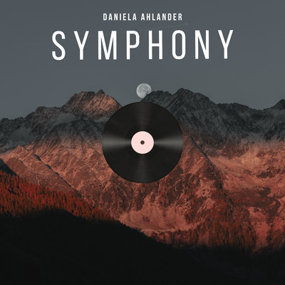 Symphony/Daniela Ahlander