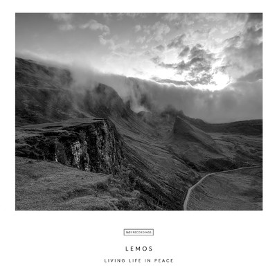 シングル/Living Life in Peace/Lemos