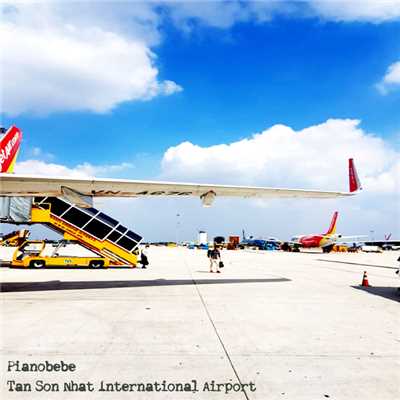 Tan Son Nhat International Airport/PIANOBEBE