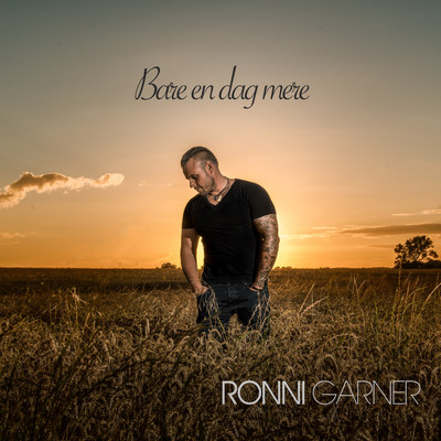 Bare En Dag Mere (Piano Version)/Ronni Garner