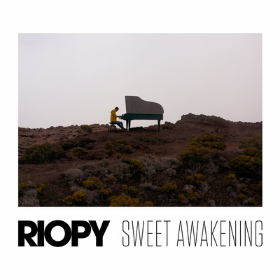 シングル/Sweet awakening/RIOPY