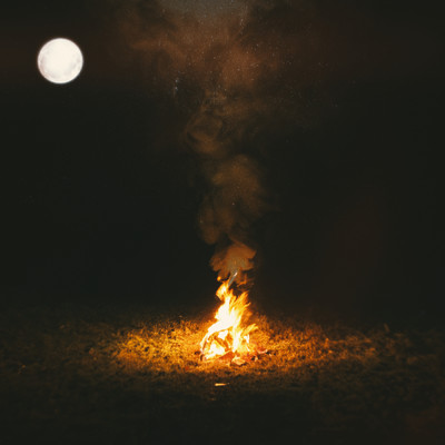 Worthy/Housefires／Ryan Ellis