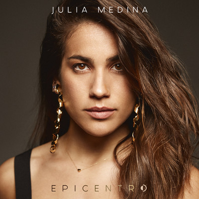 A Contracorriente/Julia Medina