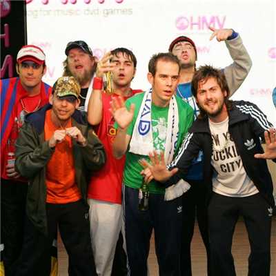 Guns Don't Kill People, Rappers Do (HMV Instore)/Goldie Lookin Chain