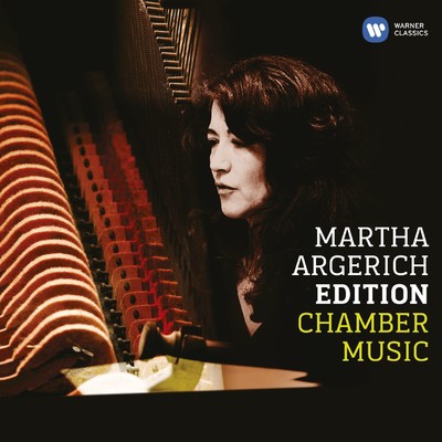 シングル/Fantasiestucke, Op. 73: III. Rasch und mit Feuer (Arr. for Flugelhorn and Piano) [Live]/Martha Argerich