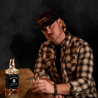 シングル/Whiskey Bottle/Ryan Langdon