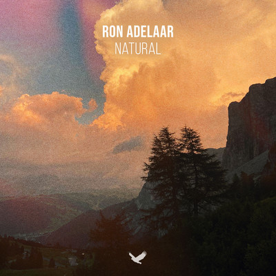 Natural/Ron Adelaar