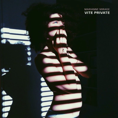 シングル/Intro vite private/Marianne Mirage