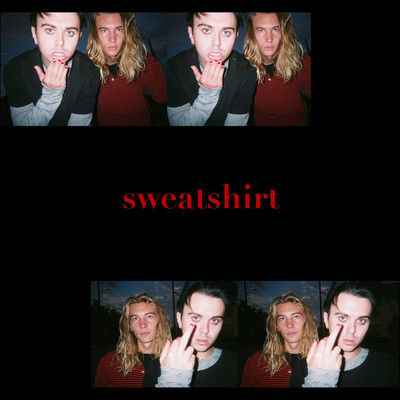 Sweatshirt/X Lovers