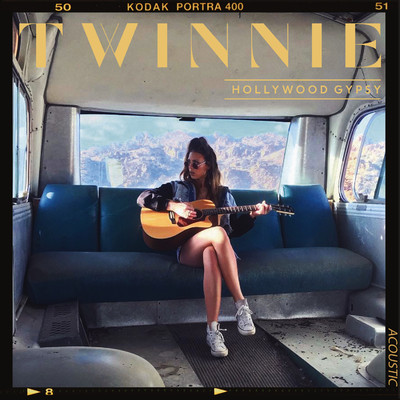 アルバム/Hollywood Gypsy (Acoustic)/Twinnie