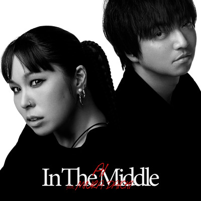 シングル/IN THE MIDDLE (featuring 三浦大知)/AI