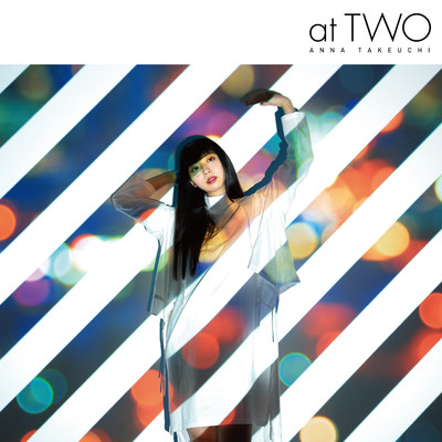 at TWO/竹内アンナ