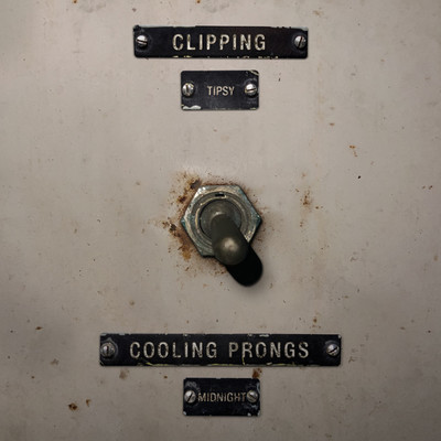 clipping. ／ Cooling Prongs