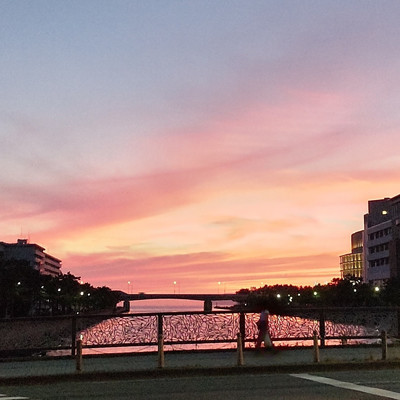 sunset reflected waterfront (feat. ちゃー)/youkiss