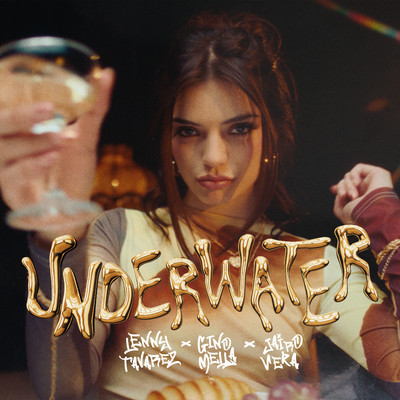 UNDERWATER/Lenny Tavarez