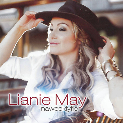 Naweeklyfie/Lianie May／M.JAY