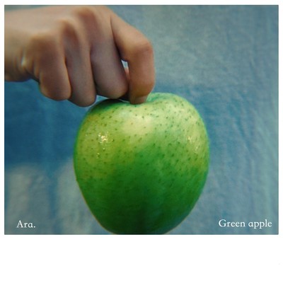 Green apple/Ara.