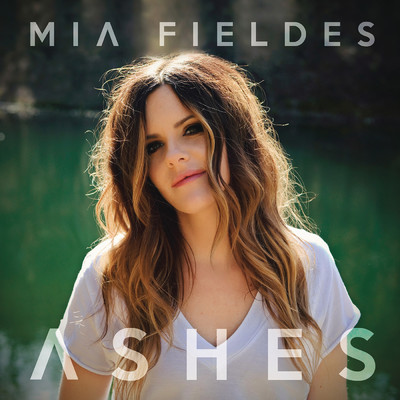 Ashes/Mia Fieldes