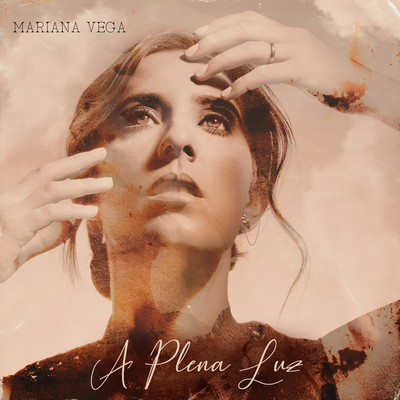 A Plena Luz/Mariana Vega
