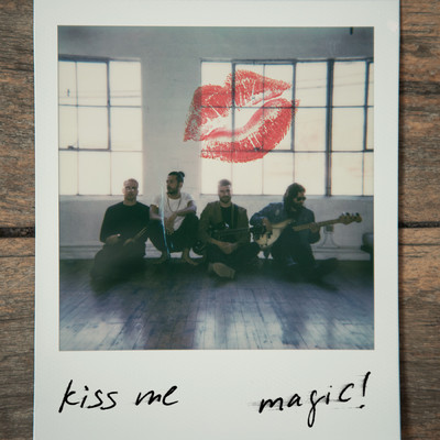 シングル/Kiss Me/MAGIC！