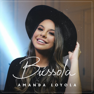 Bussola/Amanda Loyola