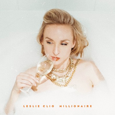 Millionaire/Leslie Clio